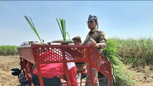 Program Taksin Alsintan Beri Manfaat Besar Bagi Petani