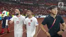 Pelatih timnas Indonesia, Shin Tae-yong juga terlihat ikut merayakan kemenangan bersama tim asuhannya. (Liputan6.com/Herman Zakharia)