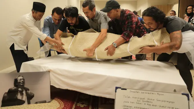 [Bintang] Jenazah Yockie Suryo Prayogo