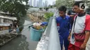 Buka mulai pagi hari jam 09.00 hingga malam hari 21.00, pemilik warung mengaku bisa mendapatkan penghasilan 500 ribu hingga satu juta per hari. (merdeka.com/Arie Basuki)
