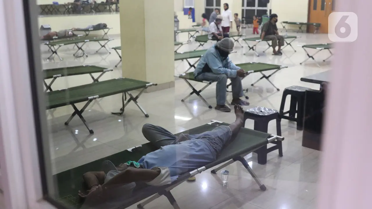Pemprov DKI Siapkan Gor untuk Tampung Tunawisma Terdampak Covid-19