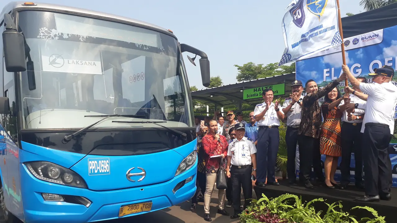Perum Pengangkutan Penumpang Djakarta (PPD), adakan jalur bus JRC pertama kalinya dari Kabupaten Tangerang menuju terminal MRT Lebak Bulus, Jakarta Selatan.
