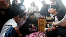 Suasana Haru Iringi Prosesi Pemakaman Mpok Alpa