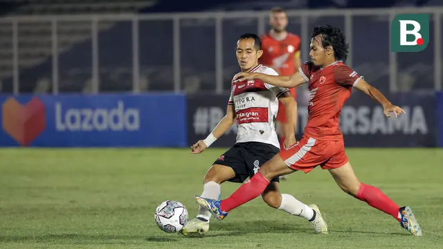 Foto: Belum Cicipi Kemenangan di BRI Liga 1 2021 / 2022, Madura United dan PSM Makassar Bermain Imbang