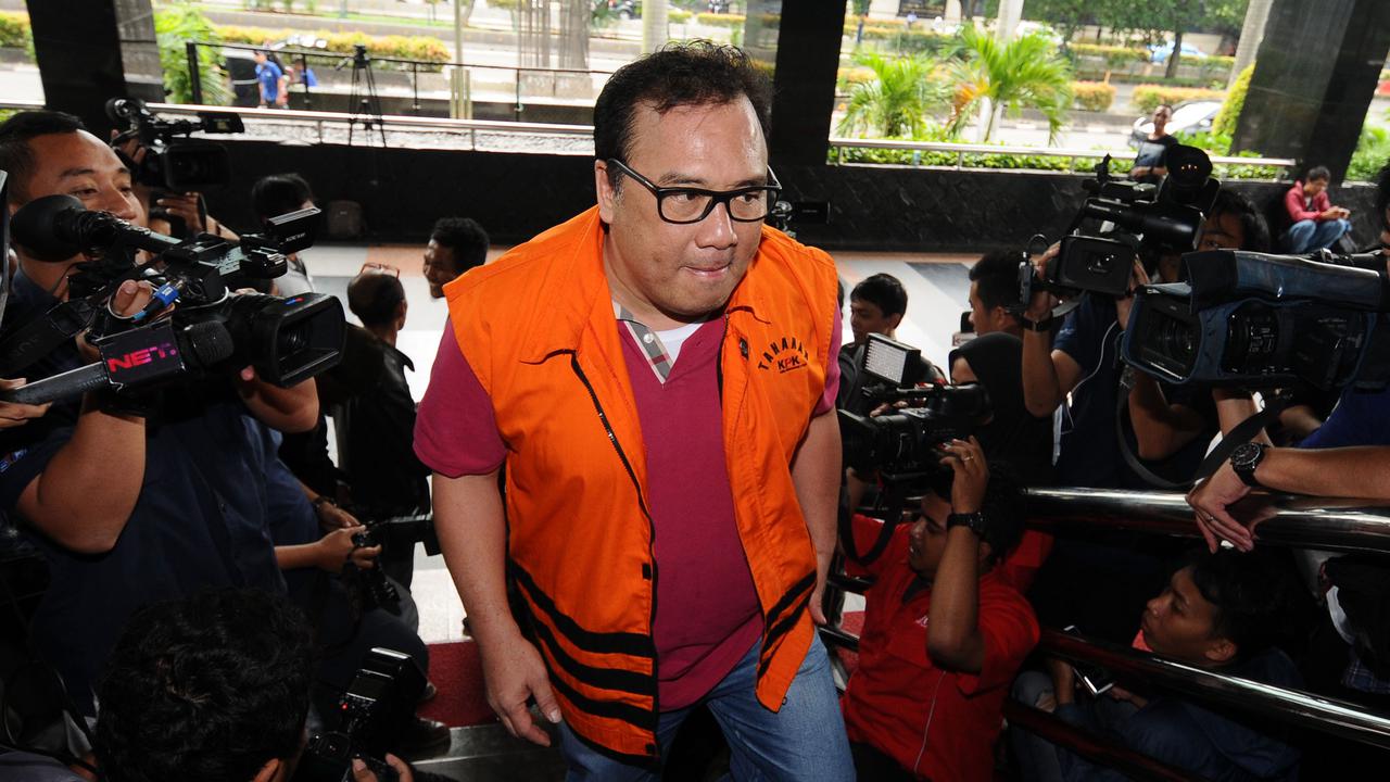 Tiga Tersangka Kasus Patrialis Akbar Diperiksa Silang KPK