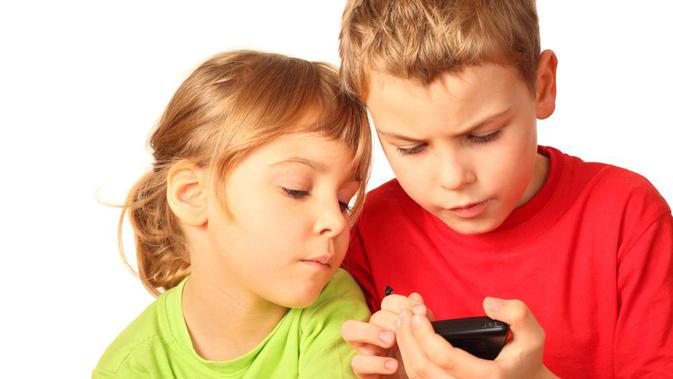 Kapan Waktu Paling Tepat Berikan Smartphone Pada Anak?. Foto Ilustrasi: digitaltrends.com