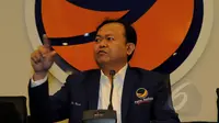 Sekjen Nasdem Patrice Rio Capella saat menggelar konferensi pers di DPP Nasdem, Jakarta, Senin (2/3). Partai NasDem menyatakan menarik diri dari kepanitiaan hak angket yang sebelumnya telah disetujui oleh mayoritas DPRD DKI. (Liputan6.com/Faisal R Syam)