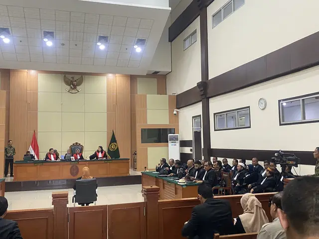 Sidang eksepsi Dokter Tifa di Pengadilan Negeri Jakarta Timur, Kamis (9/7/2026). (Liputan6.com/Devira Prastiwi).
