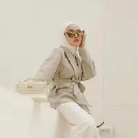 Medina Zein buka suara soal kasus dugaan tas mewah yang konon tak sesuai kesepakatan kerja. (Foto: Instagram @medinazein)