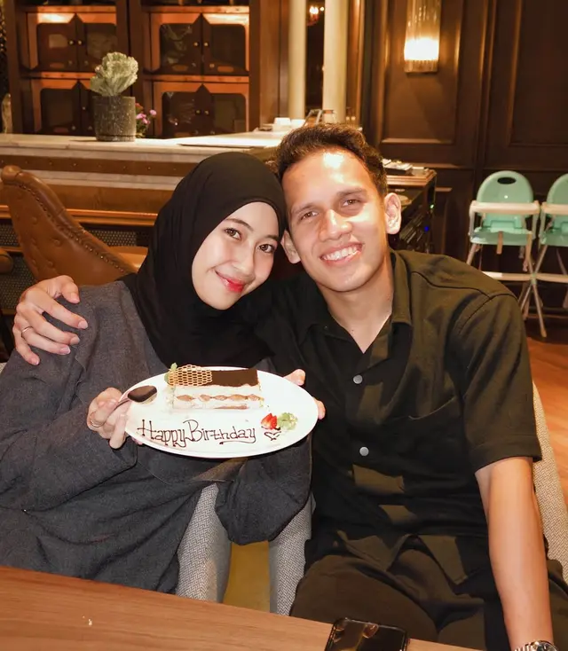Momen Egy Maulana rayakan ulang tahun Adiba, hadiahi mobil listrik untuk sang istri