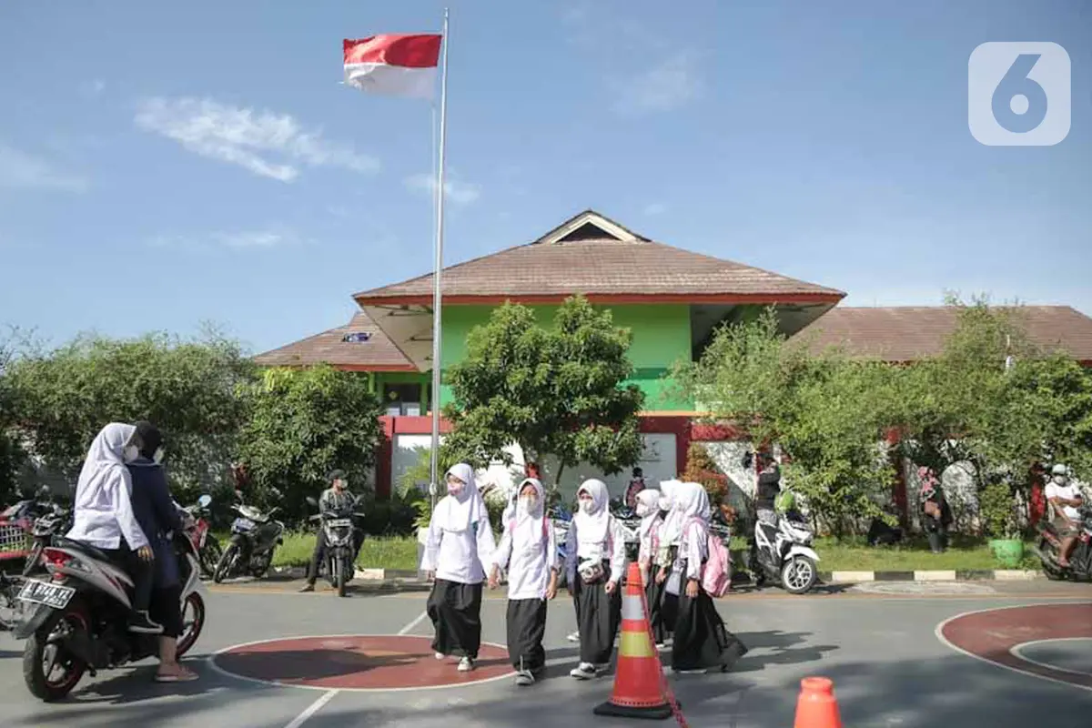FOTO: Suasana PTM 100 Persen Usai Libur Lebaran