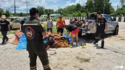 Ngeri, Pickup Disopiri Bocah 11 Tahun Tewaskan 8 Biksu