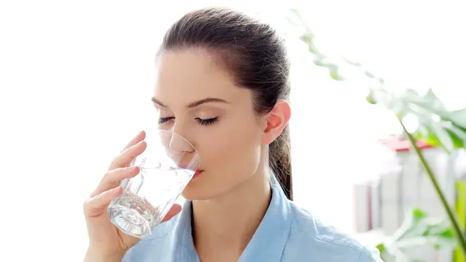 minum air