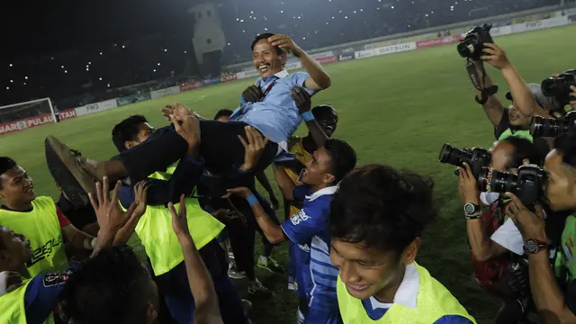Persib vs Mitra Kukar