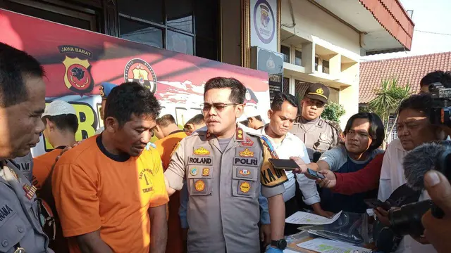 Saat Polisi Tangkap Pemasok Obat Terlarang ke Tersangka Pembunuh Santri di Cirebon