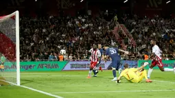 Les Parisiens tampil mendominasi dengan penguasaan bola mencapai 65 persen. (AFP/Pascal Pochard-Casabianca)