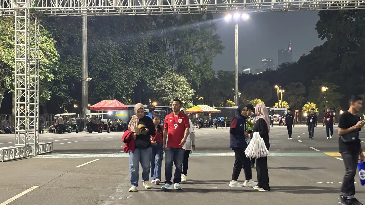 Suporter Timnas Indonesia di Piala AFF U-23 2025