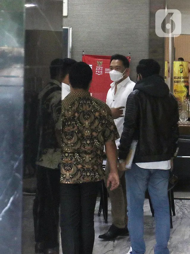 FOTO: Nobu Pemeran Pria Dalam Video Syur Gisel Penuhi Panggilan Polisi
