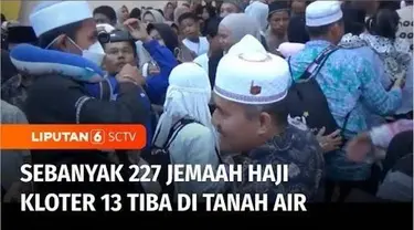 Jemaah haji dari kloter 13 telah tiba di Dharmasraya, Sumatera Barat. keluarga menyambut dengan isak tangis penuh suka cita.