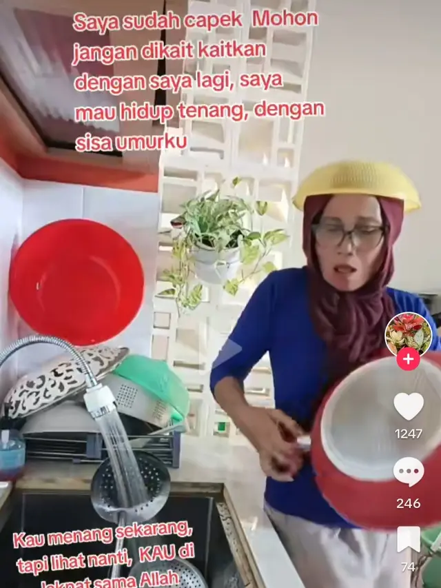 Sindiran Nursyah ibunda Indah Permatasari diduga untuk Arie Kriting. (Foto: Dok. TikTok Nursyah Garden)