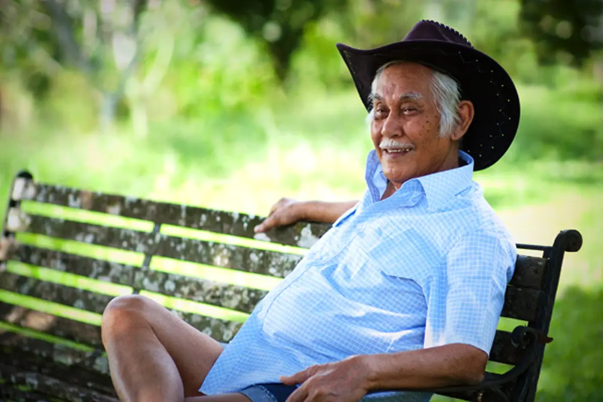 Begini Caranya Berbisnis dengan Modal Minim, Ala Bob Sadino