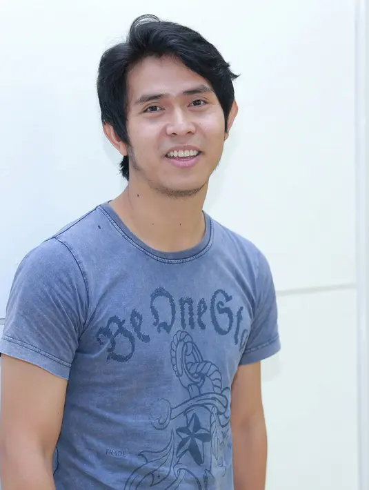 Dari yang semula santai, menjadi harus berpikir dan bekerja keras lagi untuk karya berikutnya, karena mendapat penghargaan tandanya Cakra dihargai di industri musik. (Galih W. Satria/Bintang.com)