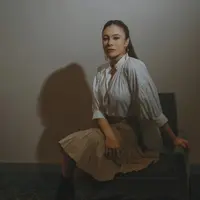 Injak Usia 42 Tahun, Ini 6 Potret Wulan Guritno yang Bak ABG. (Foto: Instagram.con/wulanguritno)