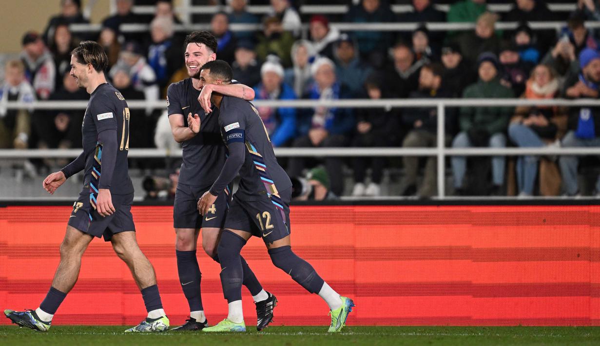 Tampil meyakinkan, timnas Inggris berhasil menumbangkan tuan rumah Finlandia dengan skor telak 3-1. (Jonathan NACKSTRAND/AFP)