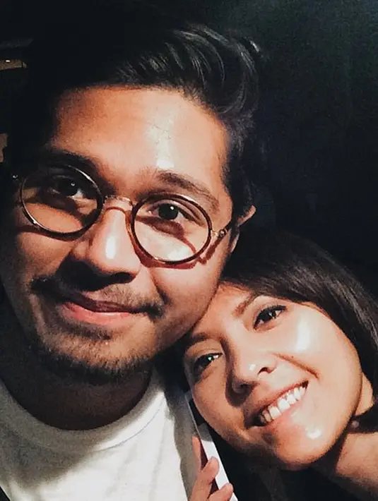 Petra Sihombing dan Lala Karmela kerap memamerkan kemesraan mereka berdua di akun media sosialnya masing-masing. (Via Instagram/@petra_sihombing)