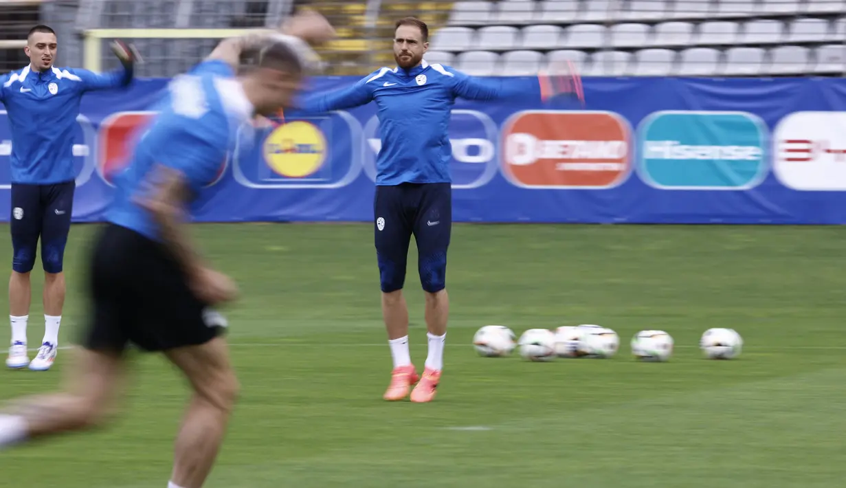Timnas Slovenia akan berjumpa Serbia pada matchday kedua Grup C Euro 2024, Kamis 20 Juni 2024. (KENZO TRIBOUILLARD / AFP)
