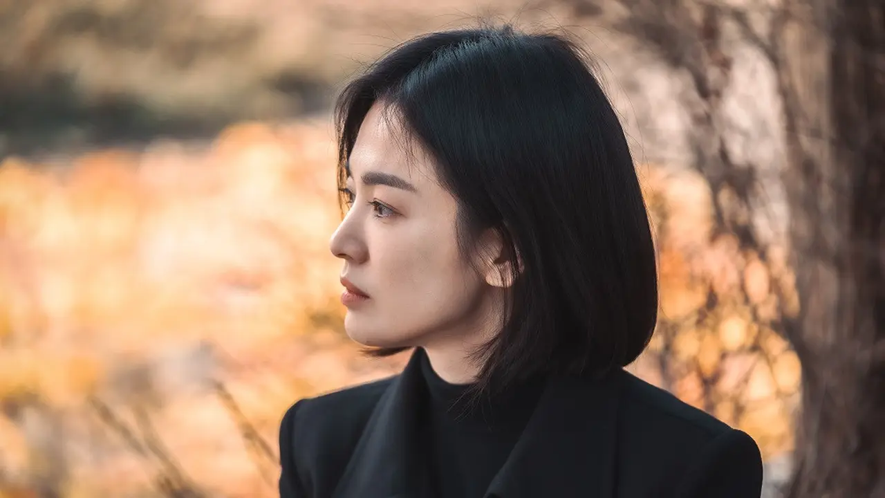 <p>Song Hye Kyo dalam serial The Glory yang Merupakan Drakor Netflix Original (Foto: Graphyoda/Netflix)</p>