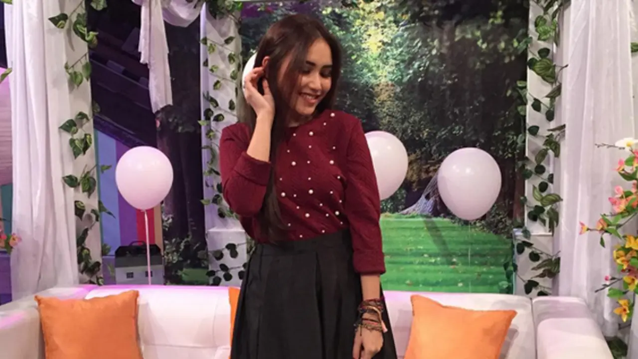 [Bintang] Ayu Ting Ting