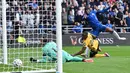 Chelsea menang telak atas Wolverhampton di laga pekan kedua Premier League 2024/2025 di Stadion Molineux, Minggu (25/08/2024) malam WIB. (AFP/Justin Tallis)