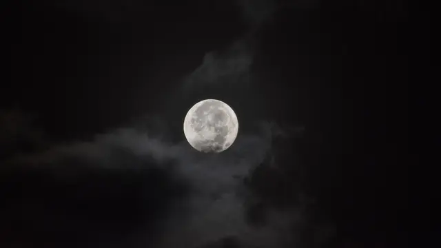 Ilustrasi malam hari, kegelapan