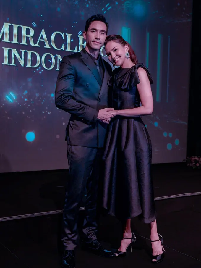 Darius Sinathrya dan Donna Agnesia (Instagram/dagnesia)