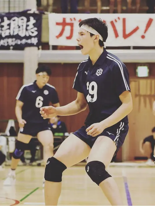 Ran memiliki satu saudara laki-laki, Rui Takahashi yang satu setengah tahun lebih tua, dan satu adik perempuan, Riri Takahashi.  Dia bermain bola voli mengikuti jejak saudara laki-lakinya dan saudara perempuannya juga bermain bola voli.  Dok. Instagram @rantakahashi_volleyball_21