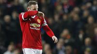 Wayne Rooney tampil kurang memuaskan saat MU bermain imbang tanpa gol melawan Chelsea di Old Trafford, Selasa (29/12/2015) dini hari WIB. (Reuters/Carl Recine)