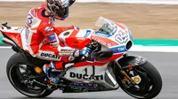 Pebalap Ducati, Andrea Dovizioso, mengaku kunci kemenangannya di MotoGP Inggris adalah bersabar dan berhasil memaksimalkan peluang. (Twitter/@MotoGP)