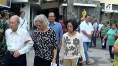 Sepekan pasca ledakan bom di Gereja Surabaya, aktifitas misa di Gereja Santa Maria Tak Bercela Jalan Ngagel Madya kembali normal.