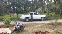 Tangkapan layar pada video saat penjemputan sejumlah petani oleh polisi yang menggunakan mobil diduga milik perusahaan (Arfandi/Liputan6.com)