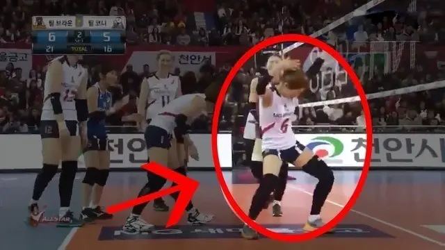 Video pemain bola voli asal Korea Selatan ini menari seksi dan menggoda wasit serta hakim garis tiap kali timnya memperoleh poin.