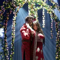 Nama Shakti Arora dan Radhika Madan memang tengah digandrungi masyarakat, terlebih mereka berdua adalah bintang pemeran seria Bollywood Ranveer dan Ishani yang tayang di Indosiar.  (Deki Prayoga/Bintang.com)