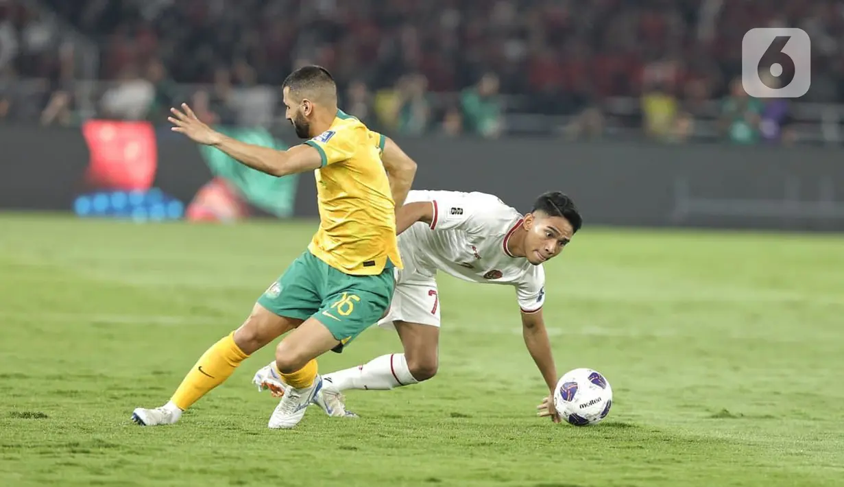 Babak pertama laga antara Indonesia dan Australia berakhir imbang. (Liputan6.com/Angga Yuniar)
