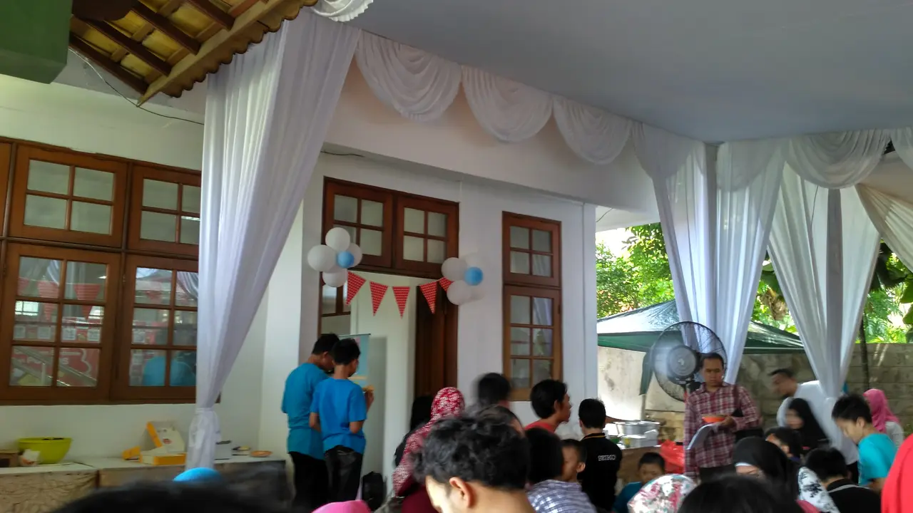 POTADS kini memiliki Rumah Ceria Down Syndrome. Anak dengan down syndrome bisa mengembangkan kreativitas dan aneka terapi di tempat ini.