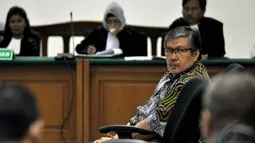 Mantan Kepala Bapeppti Syahrul Raja Sampurna Jaya diduga terkait suap pemberian izin lokasi tanah pembangunan Tempat Pemakaman Bukan Umum (TPBU) di Bogor, Jawa Barat. (Liputan6.com/Miftahul Hayat)
