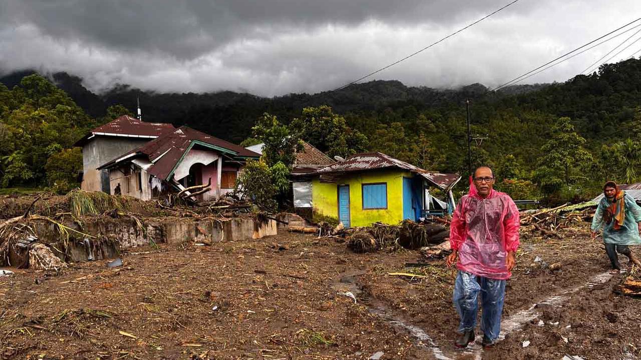 Potret Kerusakan Dampak Bencana Longsor dan Banjir Bandang di Wilayah Sumut, Sumbar, dan Aceh