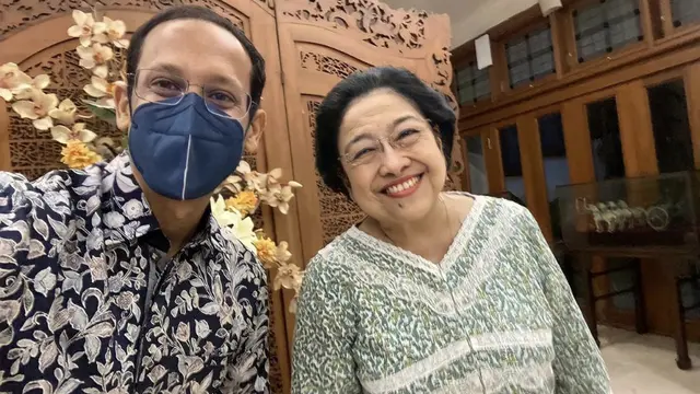 Menteri Pendidikan dan Kebudayaan (Mendikbud) Nadiem Makarim dan Ketua Umum PDIP Megawati Soekarnoputri