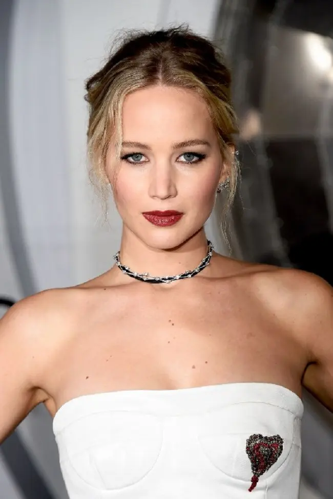 Jennifer Lawrence menjadi salah satu cewek berpenghasilan tinggi. (Foto: AFP)