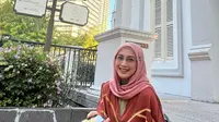 1 Muharram Desy Ratnasari Gelar Pengajian 100 Hari Meninggalnya Ibunda