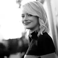 Di Hollywood, biasanya pendapatan yang diterima setiap orang berbeda-beda dan ada kaitannya dengan urusan gender. Namun nampaknya Emma Stone beruntung lantaran dirinya dikelilingi pria-pria baik hati. (AFP/Bintang.com)